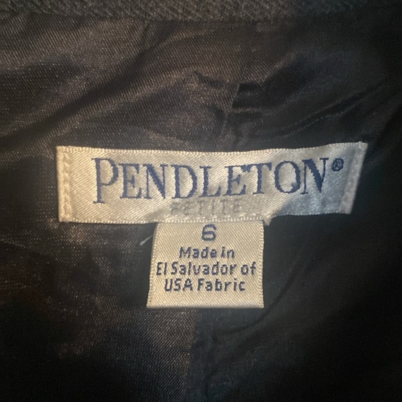 Pendleton womens jacket / blazer - 6P - gray and tan gingham - 100% wool - Picture 2 of 8